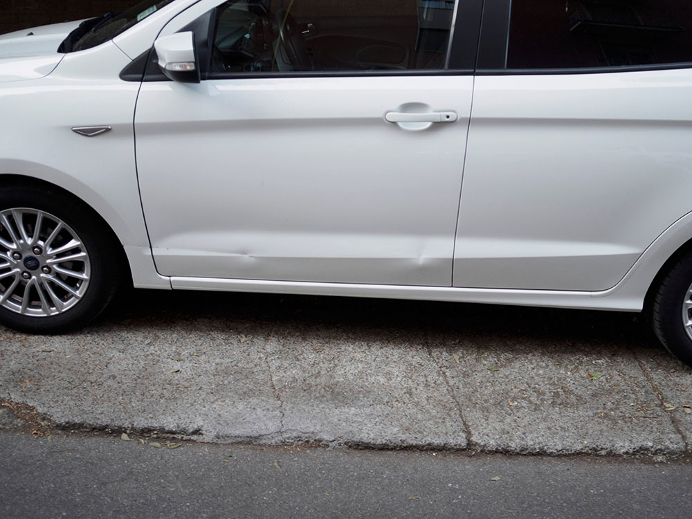 Can Paintless Dent Repair Fix Several Dents on the Same Panel?
